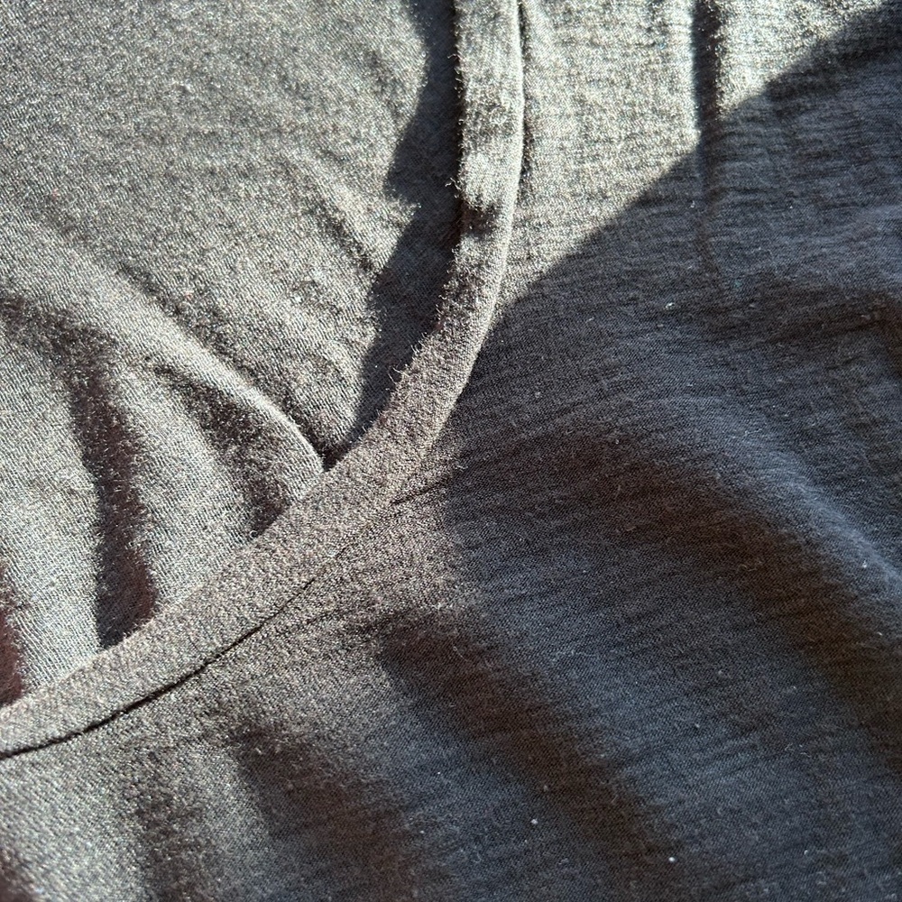 Standard James Perse Deep Scoop Neck Black Short Sleeve Tee. Quiet Luxury. Small - Picture 14 of 15